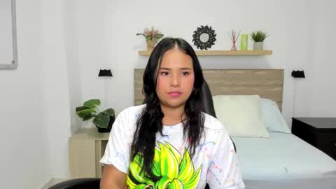 Isabel florez online show from January 25, 2025, 12:06 am