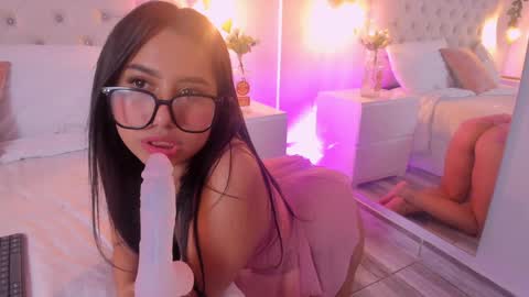   online show from February 5, 2025, 10:12 pm