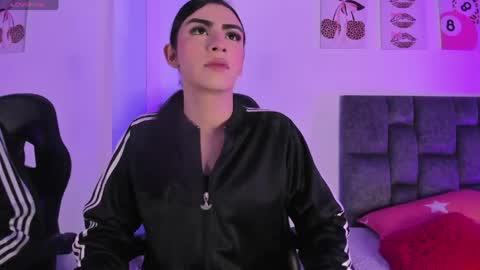 Snapshot of isabella_moon9 chatting on April 30, 2026, 12:00 pm Isabella Moon9 online show from April 30, 2026, 12:00 pm