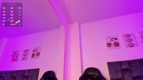 Snapshot of isabella_moon9 chatting on May 13, 2026, 11:18 am Isabella Moon9 online show from May 13, 2026, 11:18 am