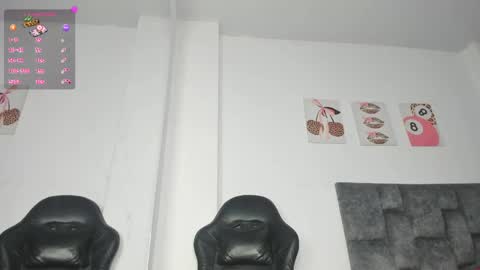 Snapshot of isabella_moon9 chatting on May 19, 2026, 11:27 am Isabella Moon9 online show from May 19, 2026, 11:27 am