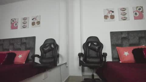 Snapshot of isabella_moon9 chatting on May 22, 2026, 11:27 am Isabella Moon9 online show from May 22, 2026, 11:27 am