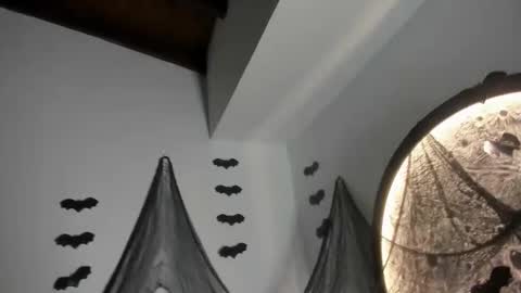 Snapshot of isabella_rosssi1 chatting on October 26, 2025, 4:51 am isabella_rosssi1 online show from October 26, 2025, 4:51 am