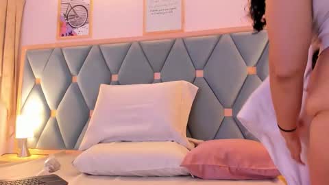 Bella online show from January 16, 2026, 11:14 am