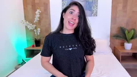 isabella_winkler online show from December 14, 2025, 4:12 pm