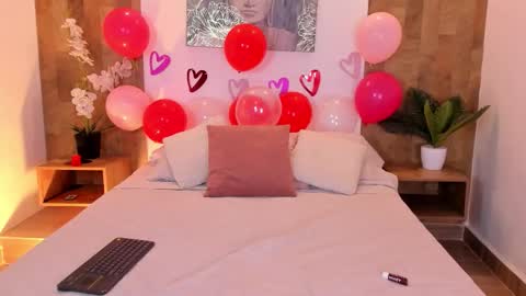 isabella_winkler online show from February 16, 2026, 1:51 pm