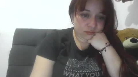 Snapshot of isabellaa_hills_ chatting on April 19, 2026, 10:01 pm isabellaa_hills_ online show from April 19, 2026, 10:01 pm