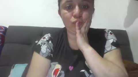 Snapshot of isabellaa_hills_ chatting on April 29, 2026, 3:27 pm isabellaa_hills_ online show from April 29, 2026, 3:27 pm