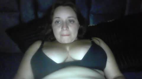 isabellaa_hills_ online show from June 14, 2026, 2:24 am
