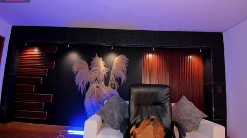 Isabella  Everyday From 0530 to 1430 Col Time online show from November 9, 2025, 1:53 pm