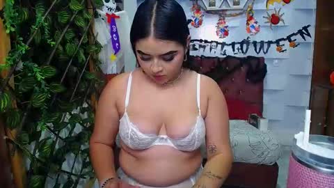 IsabellaaSweet online show from October 22, 2025, 8:41 pm