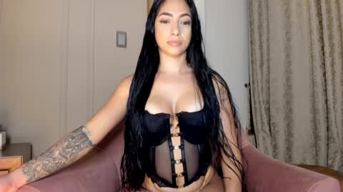 Snapshot of isabellabeker_ chatting on January 26, 2025, 3:06 am ISABEL online show from January 26, 2025, 3:06 am