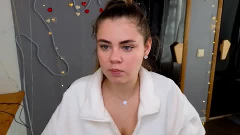 Snapshot of isabellabler chatting on September 26, 2025, 5:44 am isabellabler online show from September 26, 2025, 5:44 am