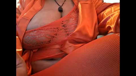 Snapshot of isabellacloverlove chatting on September 29, 2025, 5:45 am Isabella online show from September 29, 2025, 5:45 am