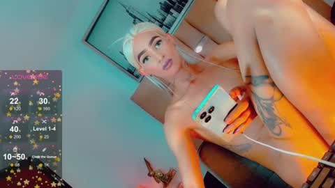 isabellagirs online show from July 30, 2026, 5:34 pm