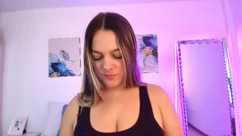 Isabella  online show from June 30, 2026, 1:01 pm