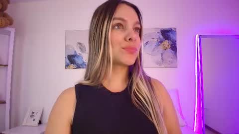 Isabella  online show from July 7, 2026, 2:54 pm