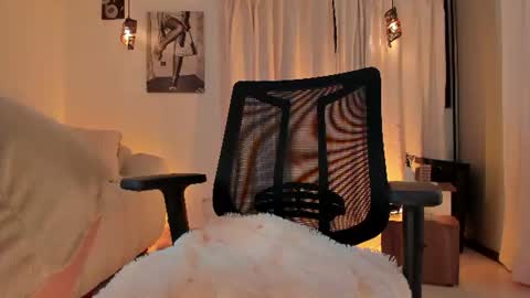 ISABELLA  online show from June 26, 2026, 5:28 pm