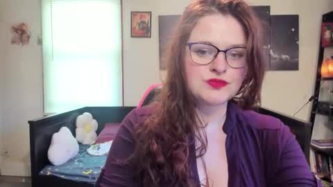 isabellamariedarcy online show from April 9, 2026, 6:24 pm