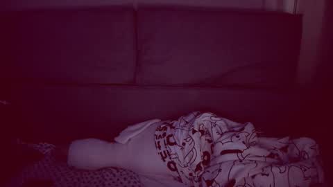 Isabella online show from October 28, 2025, 11:14 am