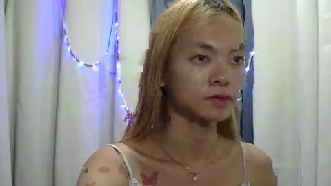 isabellatx online show from May 3, 2026, 2:34 pm
