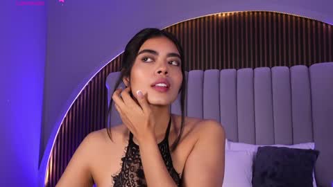 Isa  online show from May 5, 2026, 4:09 am