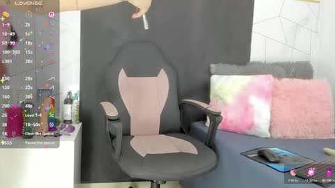 Isa online show from October 26, 2025, 7:31 pm