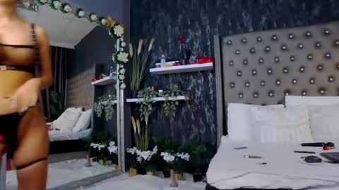 IsabelleEthan online show from January 22, 2025, 2:04 am