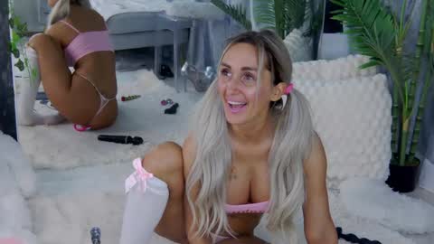 IsabelleEthan online show from June 21, 2026, 11:51 pm