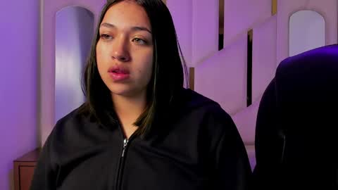 isabellrodriguez18 online show from April 1, 2026, 3:29 am