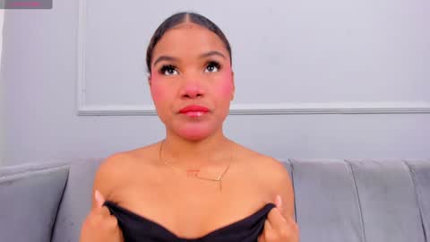 Isabellsmmith online show from December 27, 2024, 4:04 am