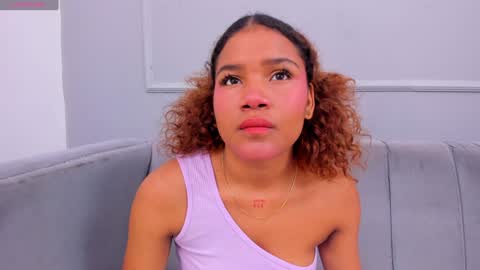 Isabellsmmith online show from January 7, 2025, 3:57 am