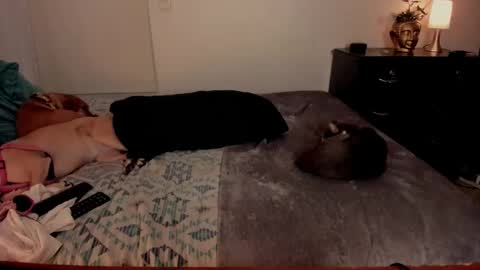 Isa online show from October 3, 2025, 11:35 pm