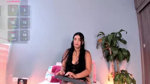 Snapshot of isabunnyy chatting on July 19, 2026, 5:49 pm Isa online show from July 19, 2026, 5:49 pm
