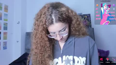 Isabela  online show from March 5, 2025, 3:40 am