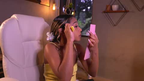 Snapshot of isapetit_ chatting on October 3, 2025, 7:55 pm Isa Isabella online show from October 3, 2025, 7:55 pm