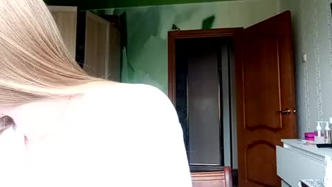 Snapshot of isarayner chatting on July 23, 2026, 8:01 am Vita online show from July 23, 2026, 8:01 am