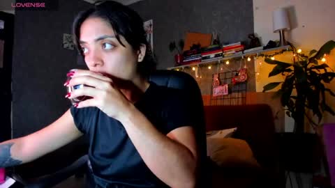 isabel  online show from May 2, 2026, 9:53 pm