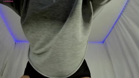 Snapshot of isbelljhs chatting on February 21, 2026, 2:56 am Lumi bellx online show from February 21, 2026, 2:56 am