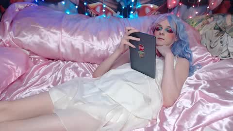 Snapshot of iselestias chatting on March 3, 2026, 10:26 pm Sele online show from March 3, 2026, 10:26 pm