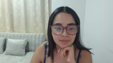 Snapshot of isemma chatting on March 6, 2026, 3:36 am Emma online show from March 6, 2026, 3:36 am