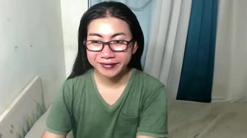 Snapshot of ishie_yoshixx chatting on October 7, 2025, 8:55 am IRISH online show from October 7, 2025, 8:55 am