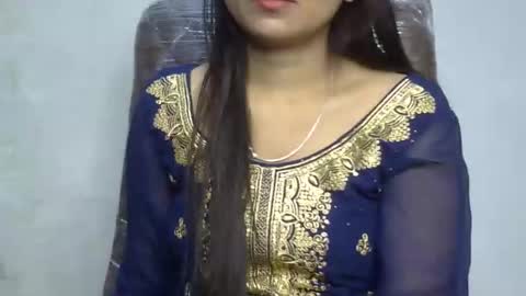 ishika_ishu online show from November 2, 2025, 5:15 pm