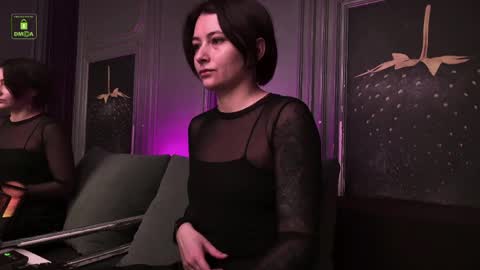 Snapshot of ishtardivine chatting on April 1, 2026, 11:00 am Ishtar online show from April 1, 2026, 11:00 am