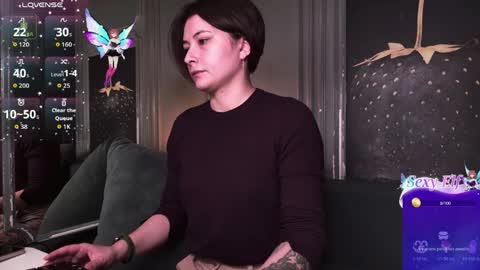 Snapshot of ishtardivine chatting on April 4, 2026, 3:53 pm Ishtar online show from April 4, 2026, 3:53 pm