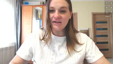 isingle_mom online show from May 5, 2026, 9:50 am