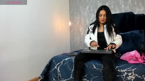Snapshot of isis_ariany_ chatting on February 10, 2025, 12:18 pm Isis ariany online show from February 10, 2025, 12:18 pm