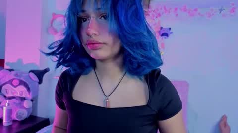 Isisjones18 online show from January 12, 2026, 7:41 pm