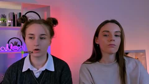 isla_dior online show from October 3, 2025, 8:33 am