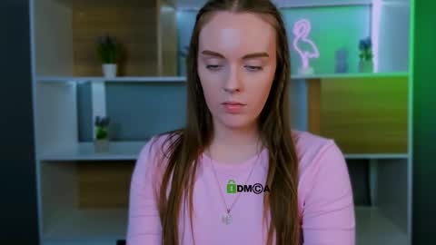 isla_dior online show from March 23, 2026, 7:07 pm